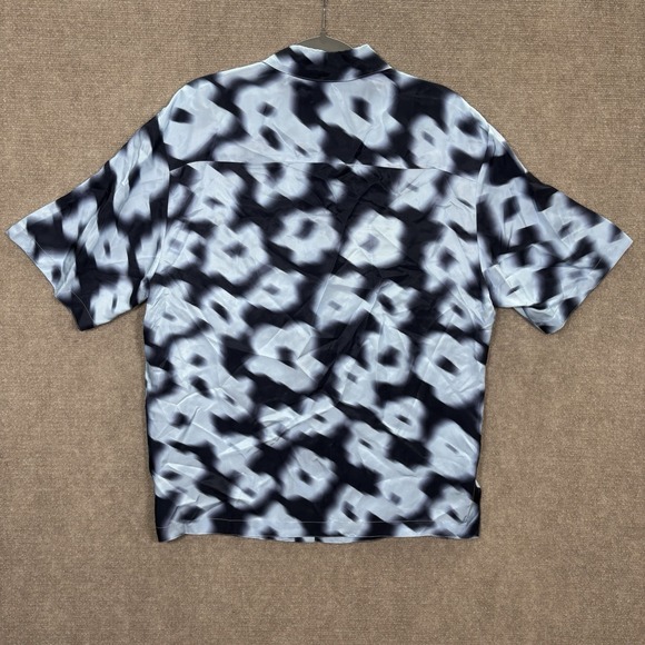 Sandro Blurry Flower Print Short Sleeve Button Up Shirt Men's Size Large NWT - Picture 7 of 9
